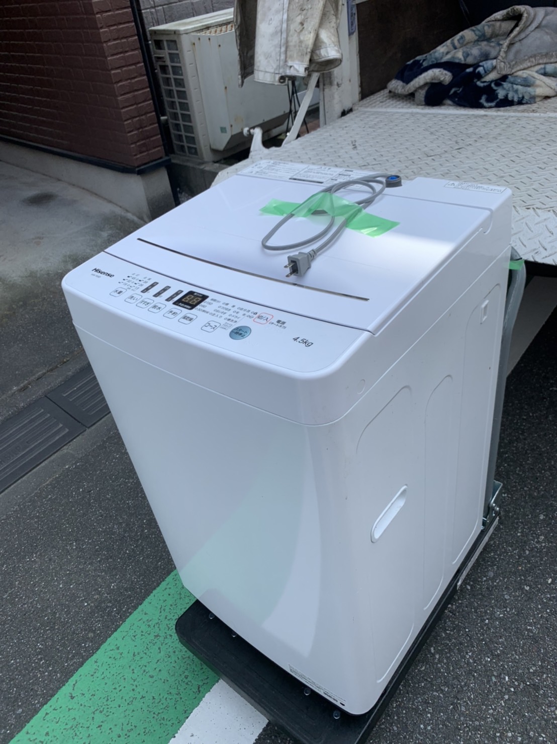 ハイセンス製 単身向けサイズ 縦型洗濯機 HW-T45D】渋谷区にてお売り 